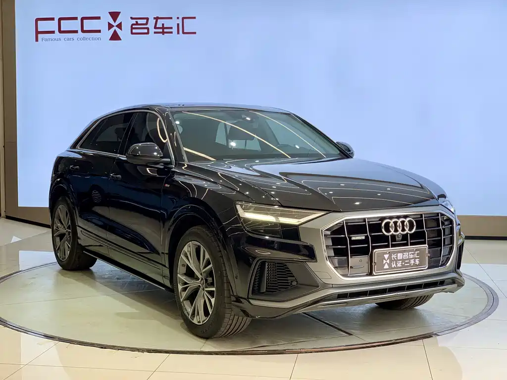Audi Q8 — фото 3