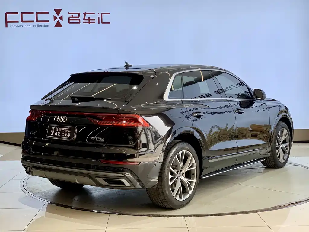 Audi Q8 — фото 5