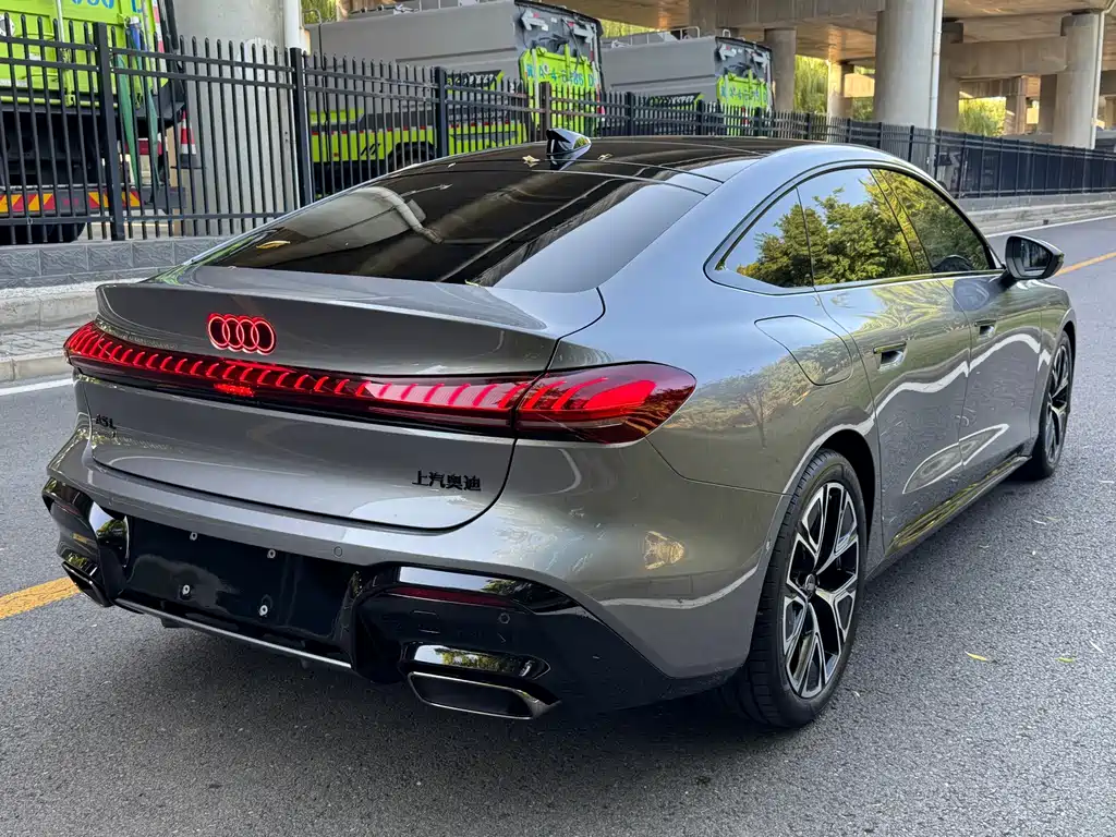 Audi A5L Sportback — фото 17