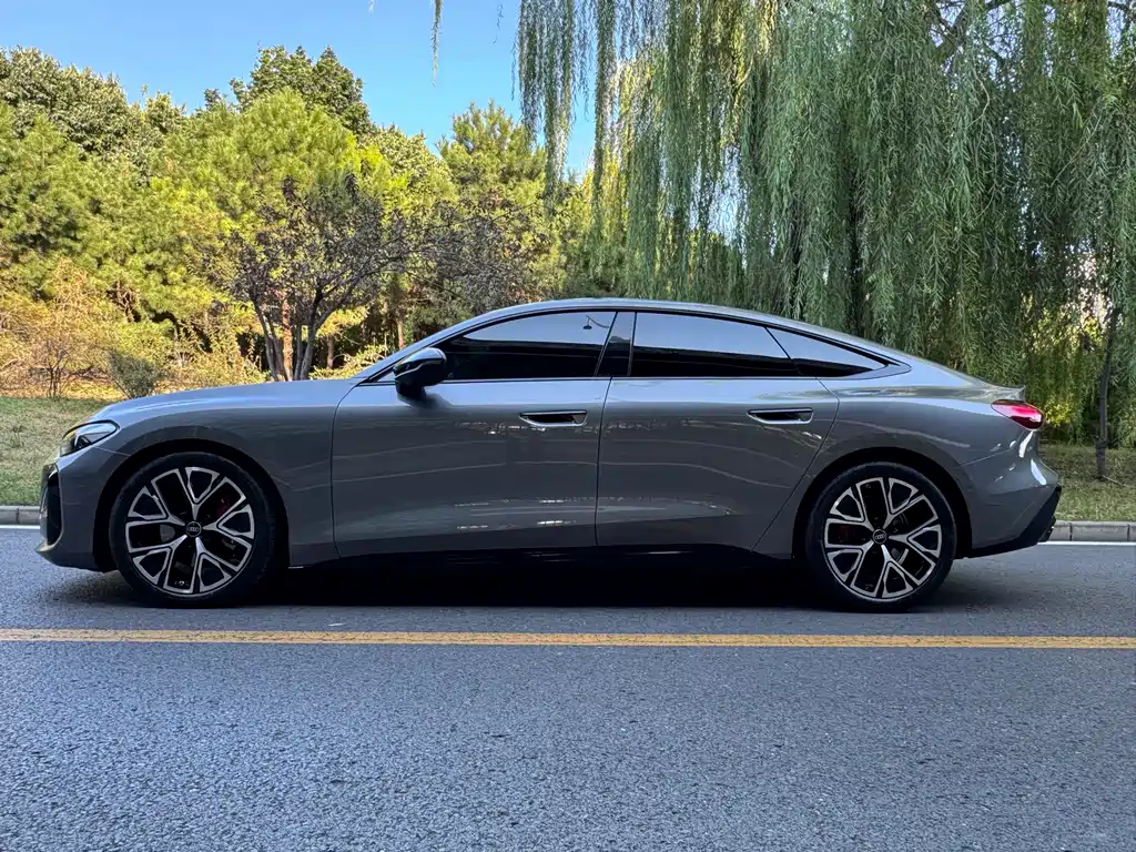 Audi A5L Sportback — фото 20