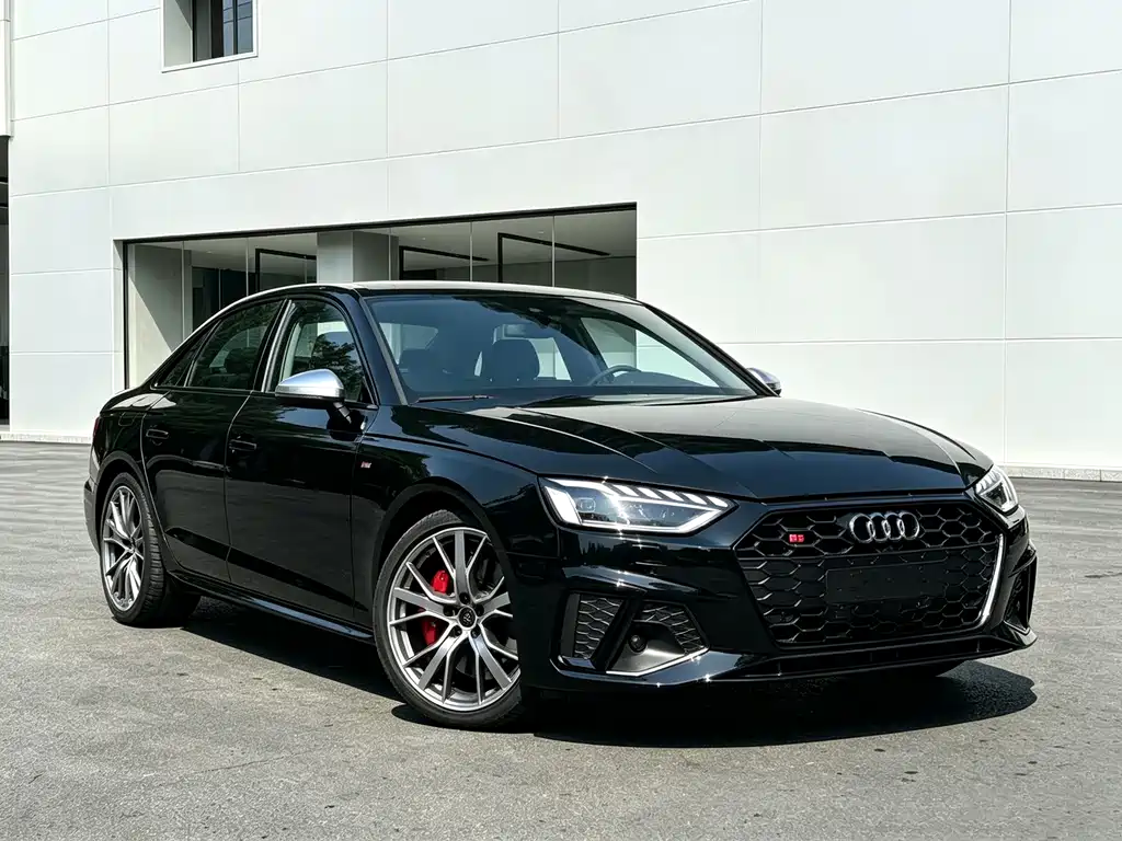 Audi S4 — фото 3