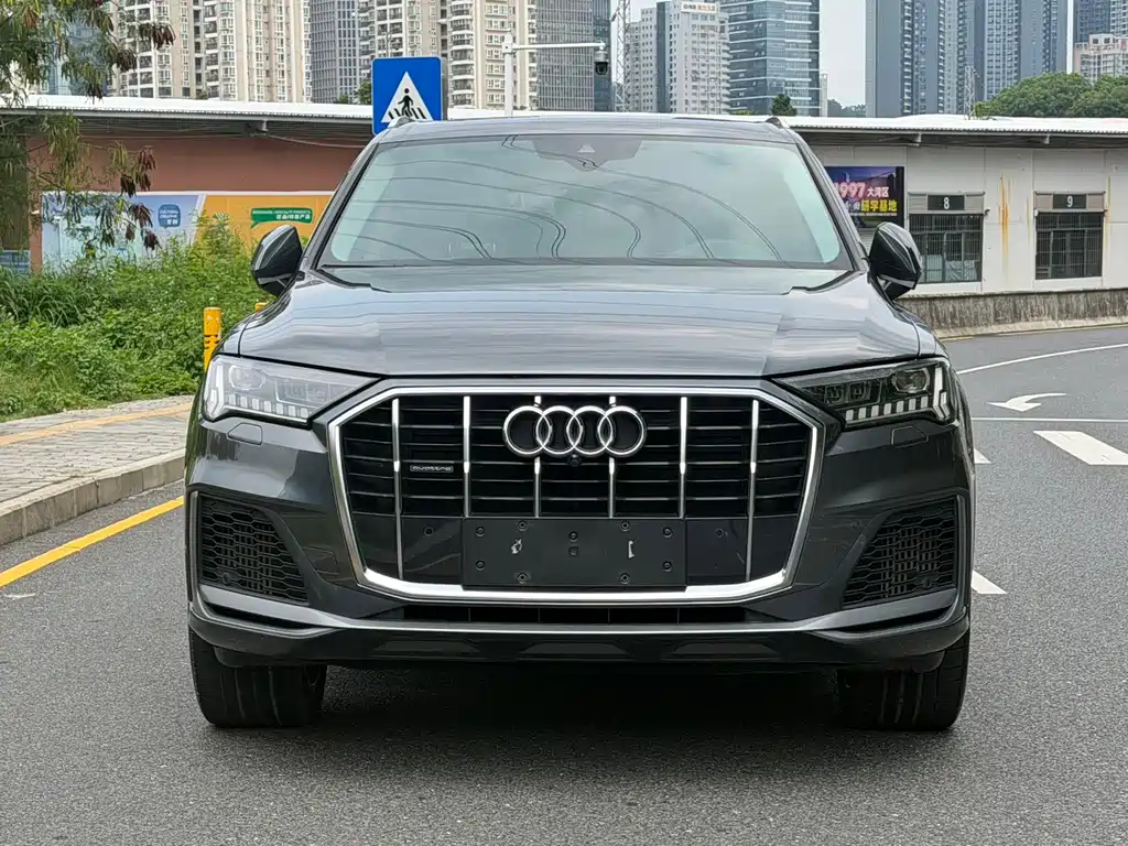 Audi Q7 — фото 2