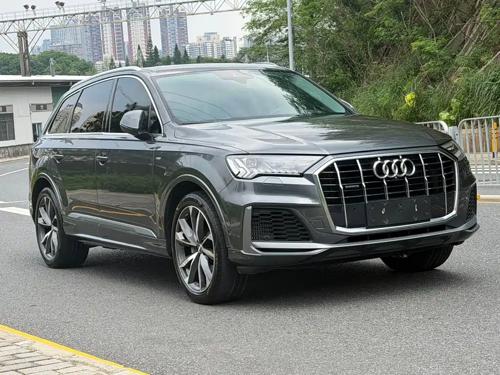 Audi Q7 — фото 3