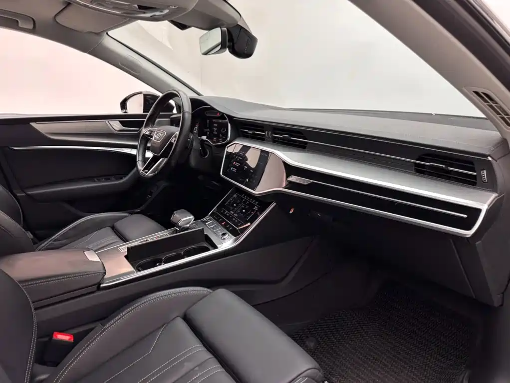 Audi A7 — фото 11