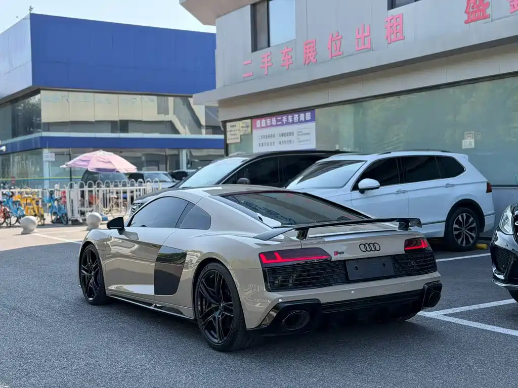 Audi R8 — фото 4