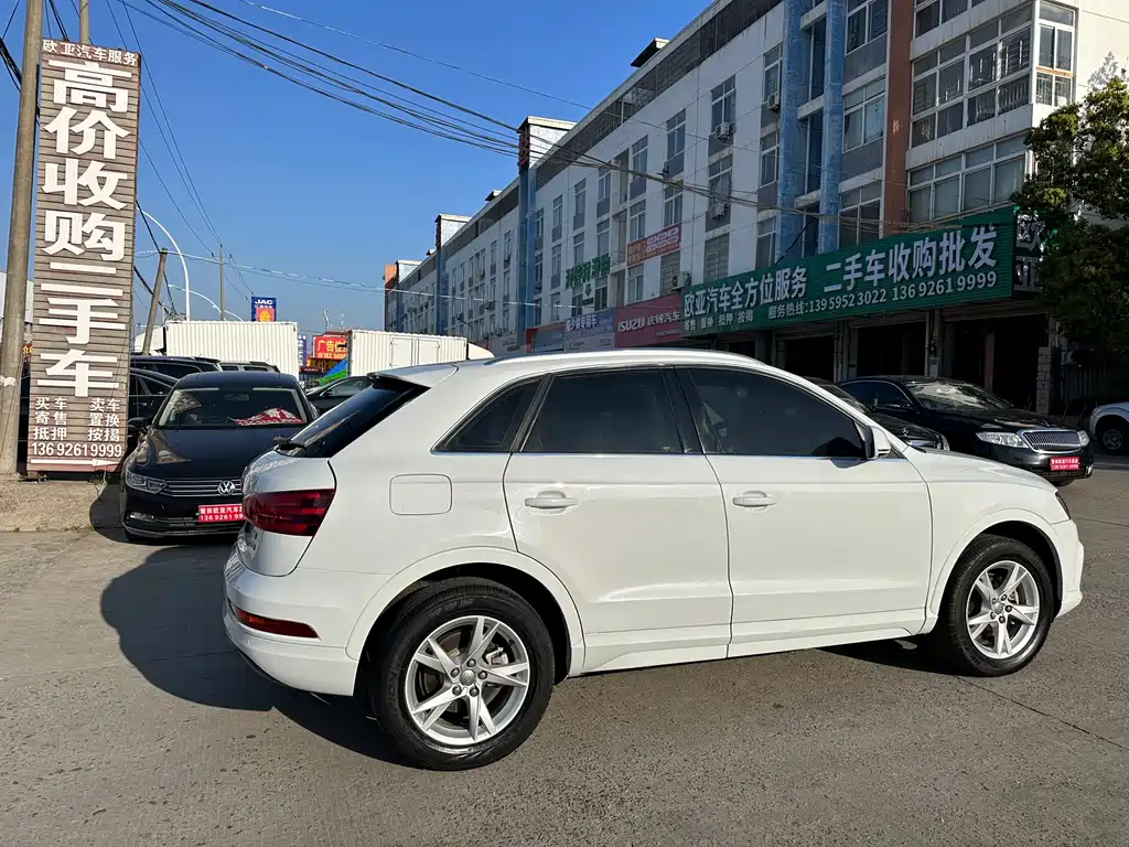 Audi Q3 — фото 5