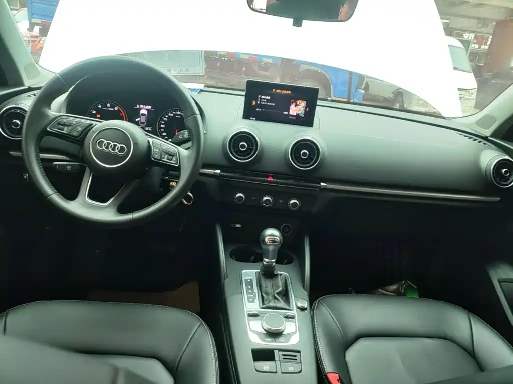 Audi A3 — фото 10