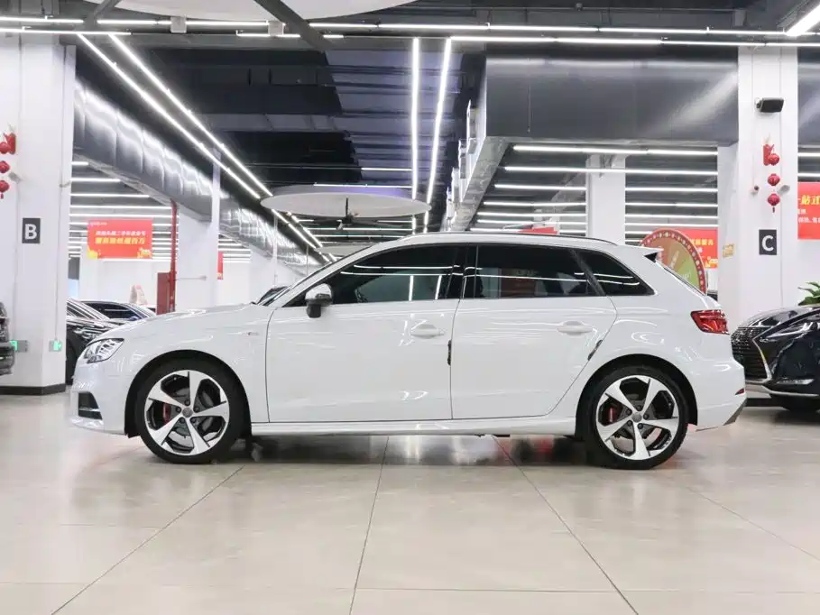 Audi A3 — фото 3