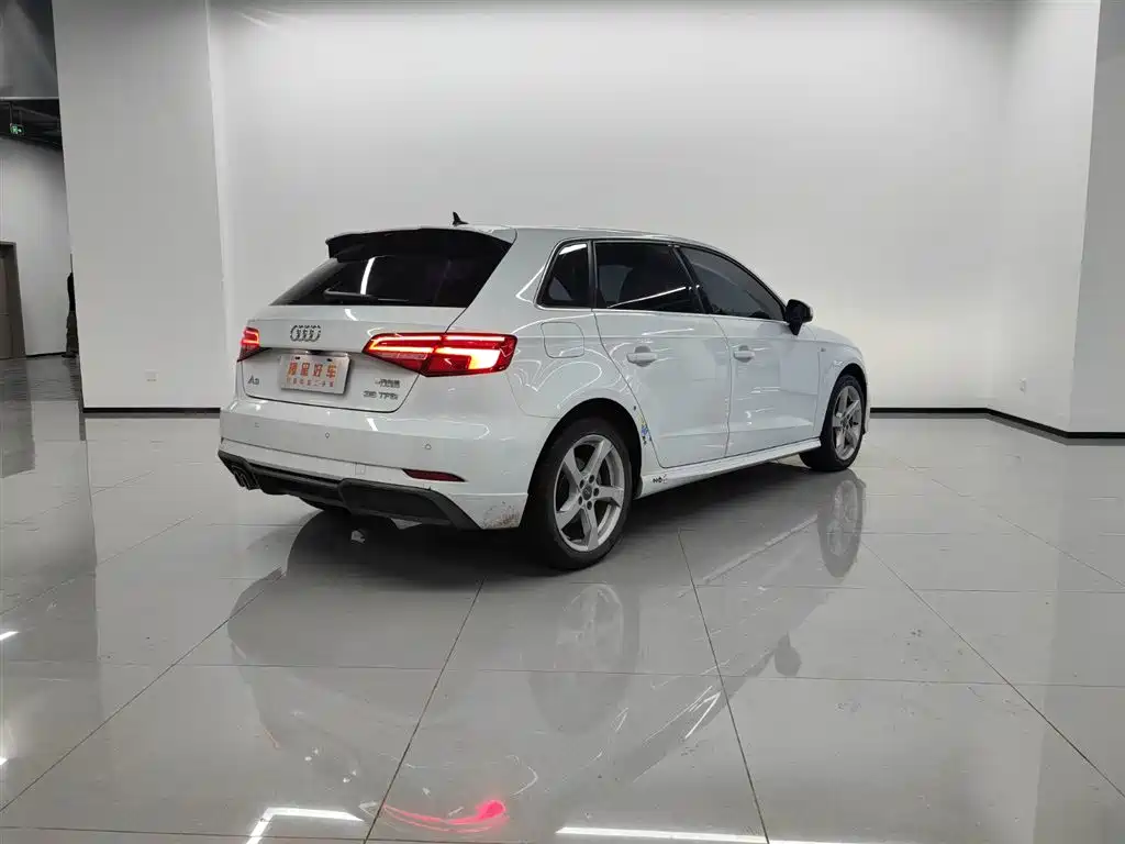 Audi A3 — фото 4