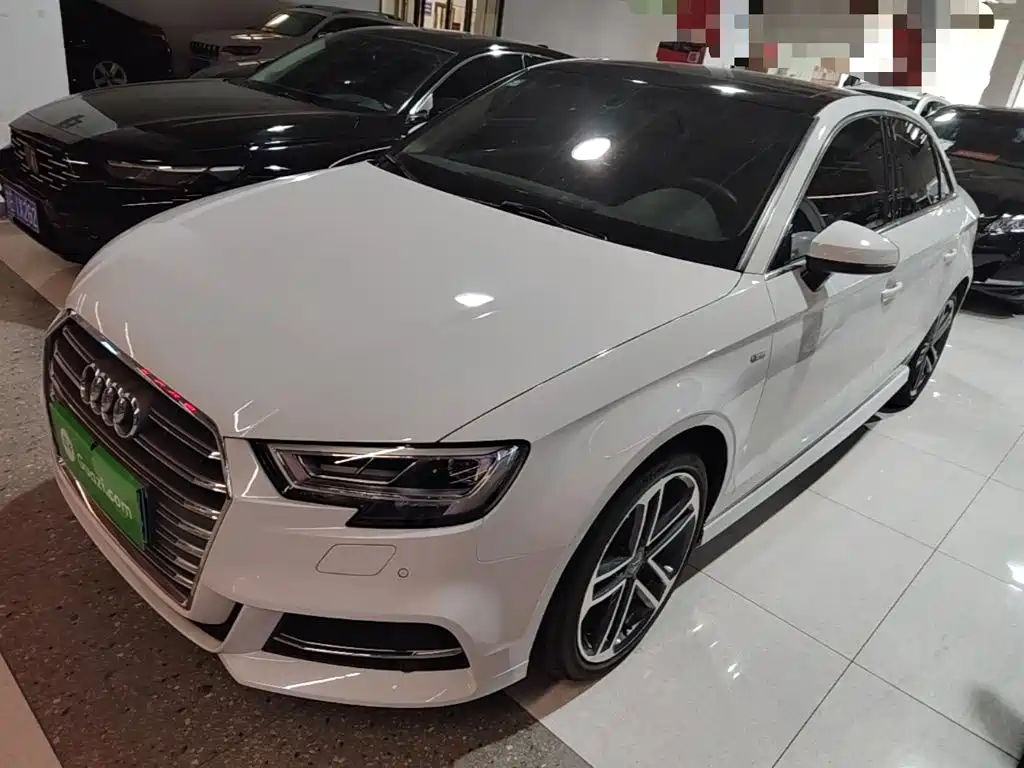 Audi A3 — фото 2