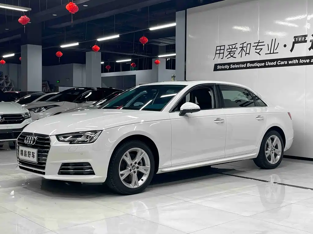 Audi A4L — фото 2