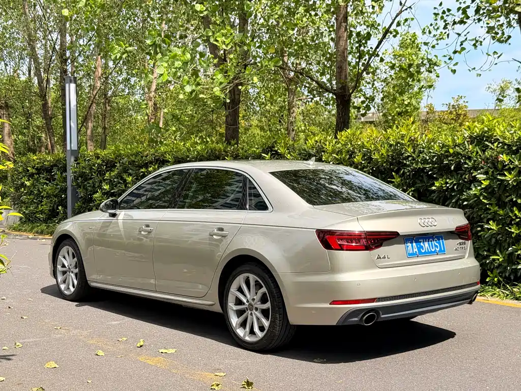Audi A4L — фото 3