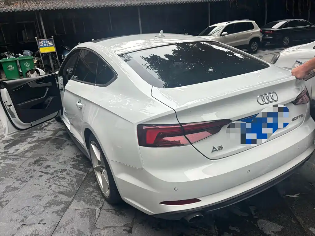 Audi A5 (Import) — фото 2