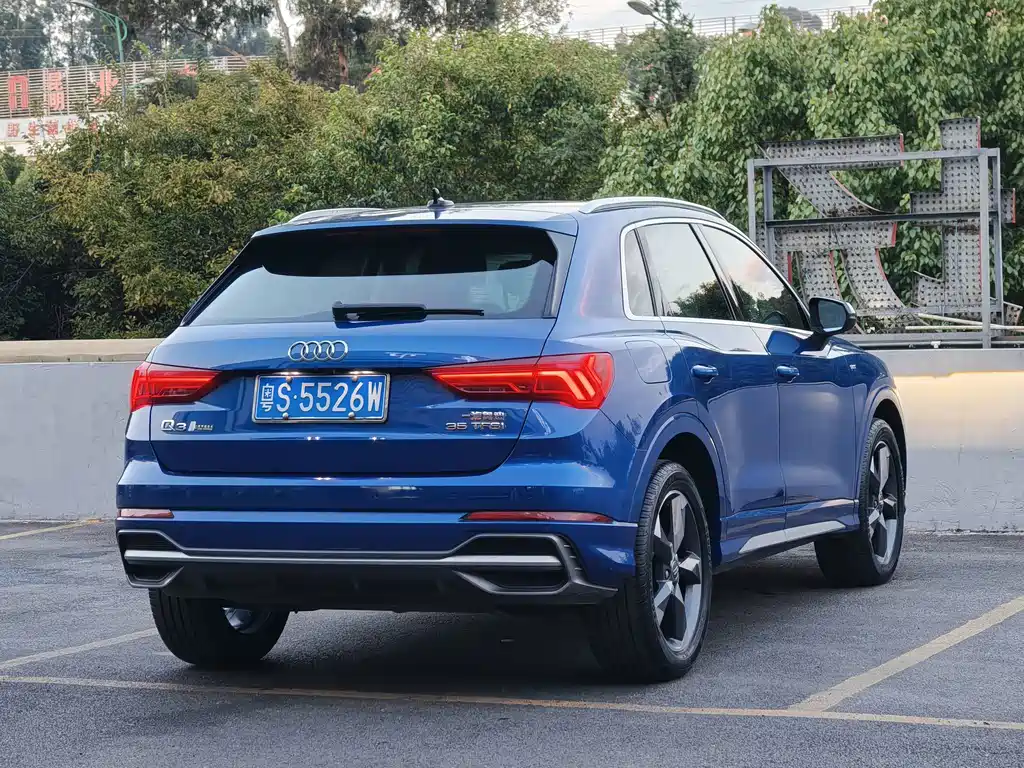 Audi Q3 — фото 6