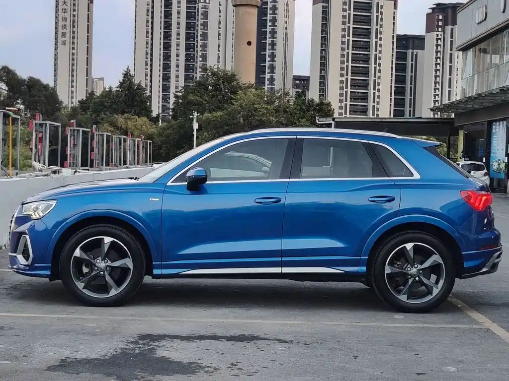 Audi Q3 — фото 7