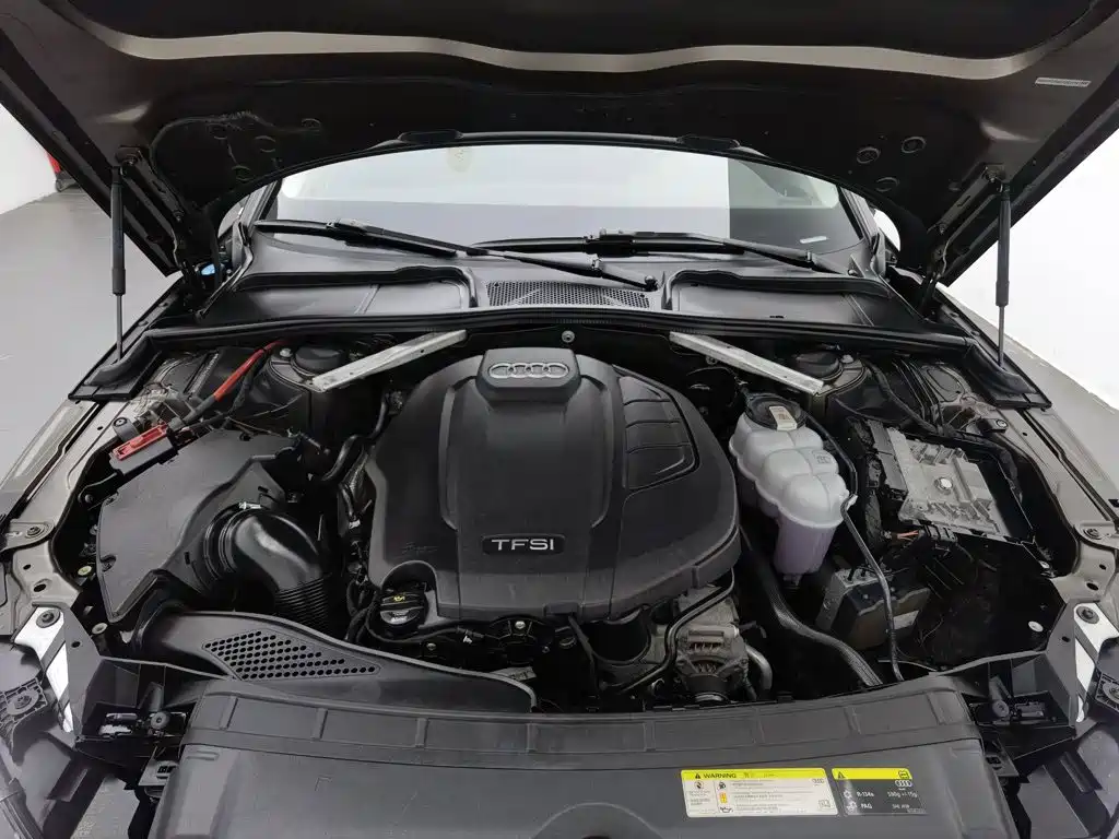 Audi A4 (Import) — фото 6