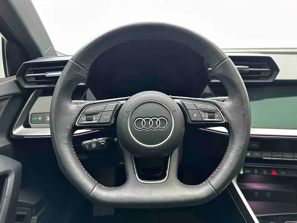 Audi A3 — фото 17