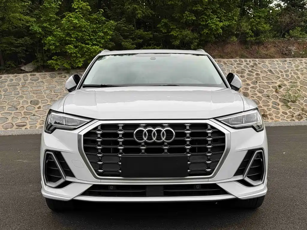 Audi Q3 — фото 2