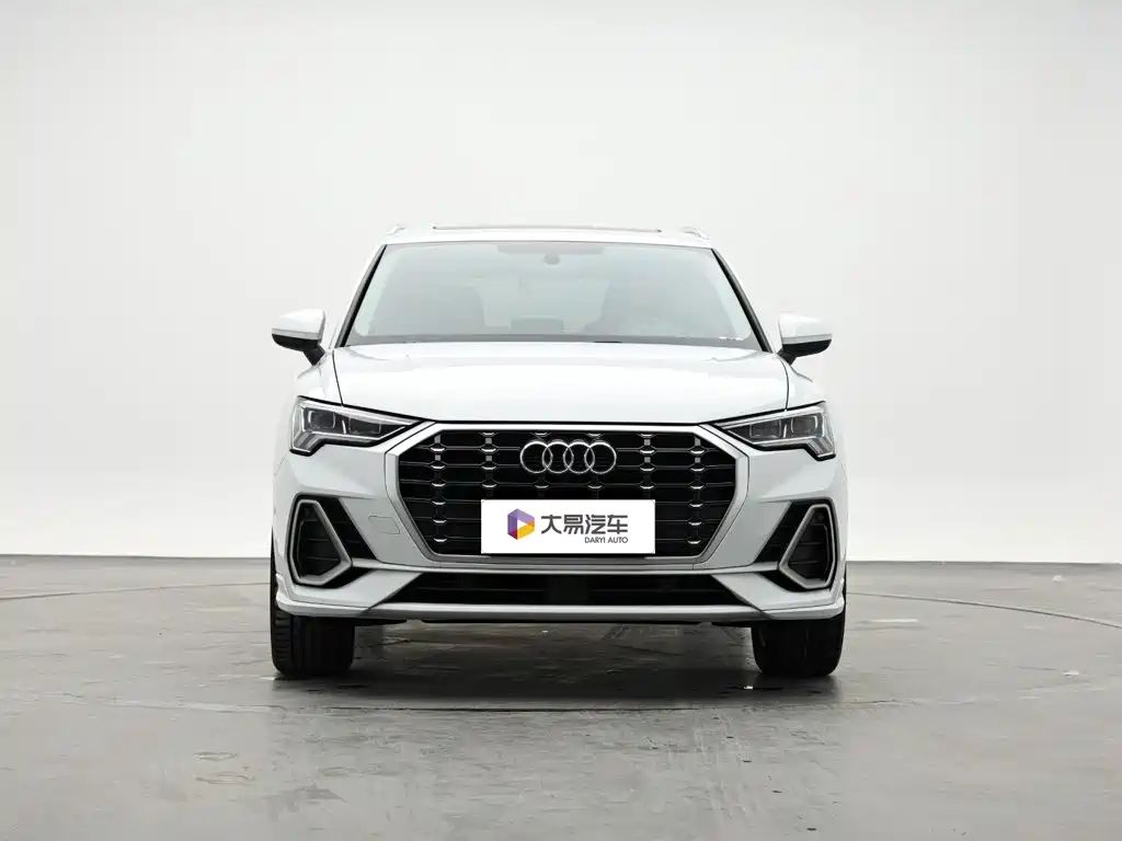 Audi Q3 — фото 2