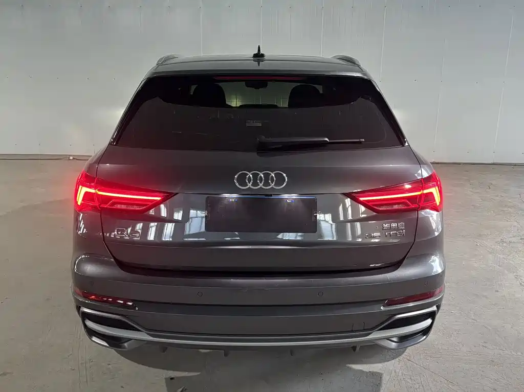 Audi Q3 — фото 5
