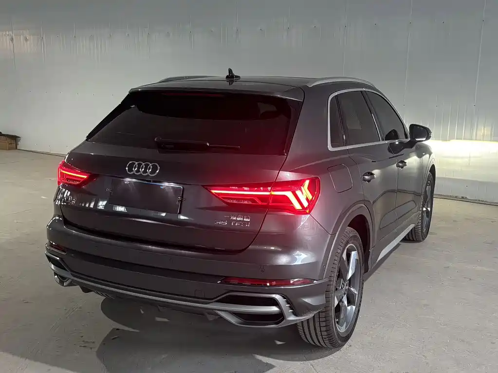 Audi Q3 — фото 6