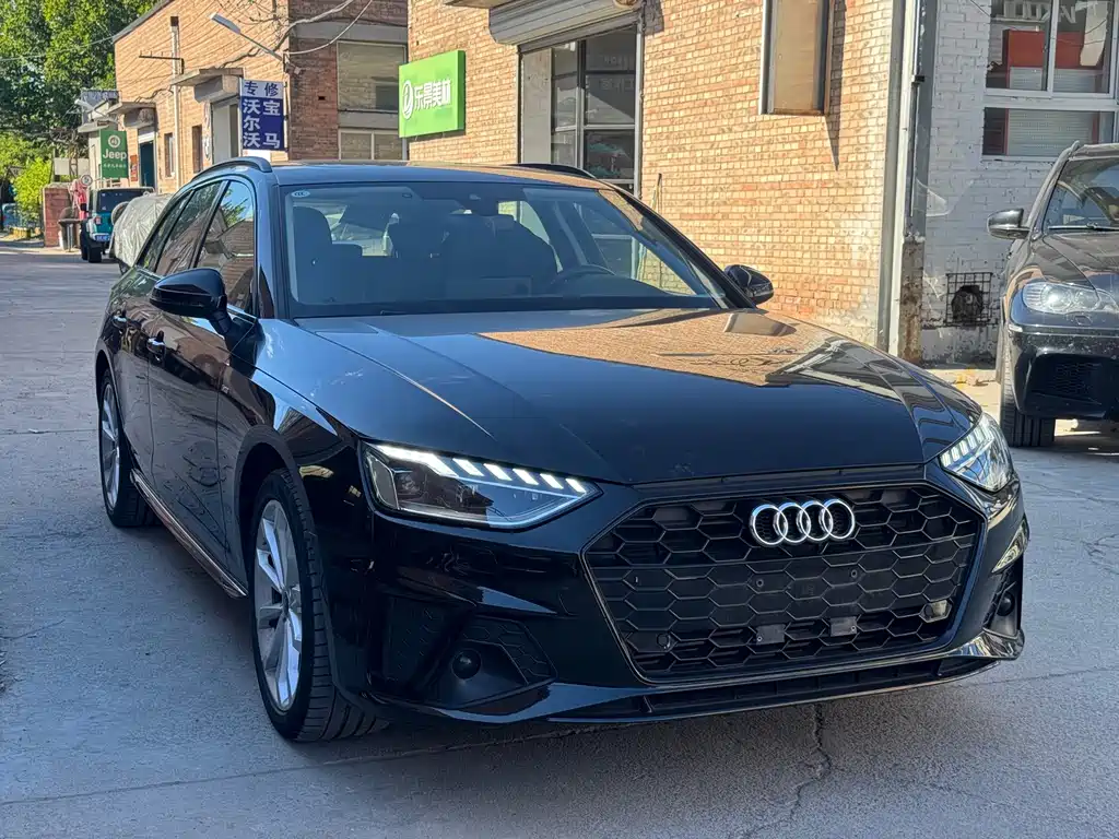 Audi A4 (Import) — фото 2