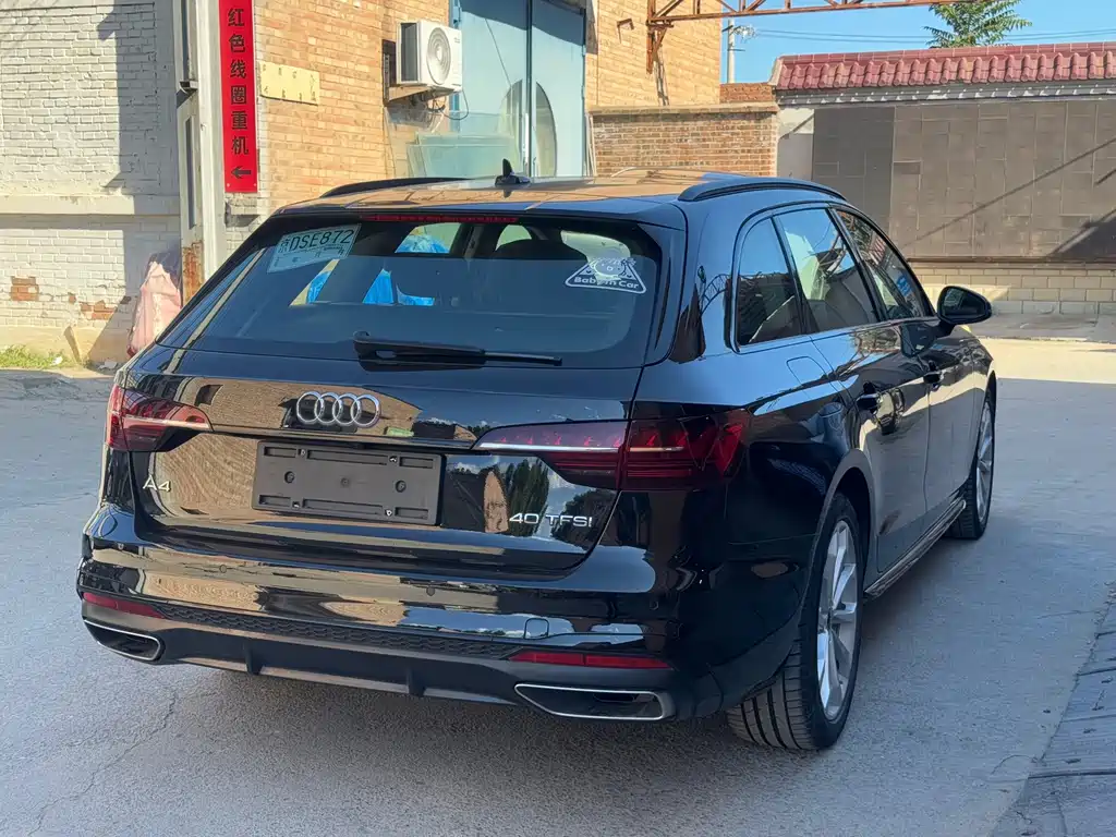 Audi A4 (Import) — фото 5