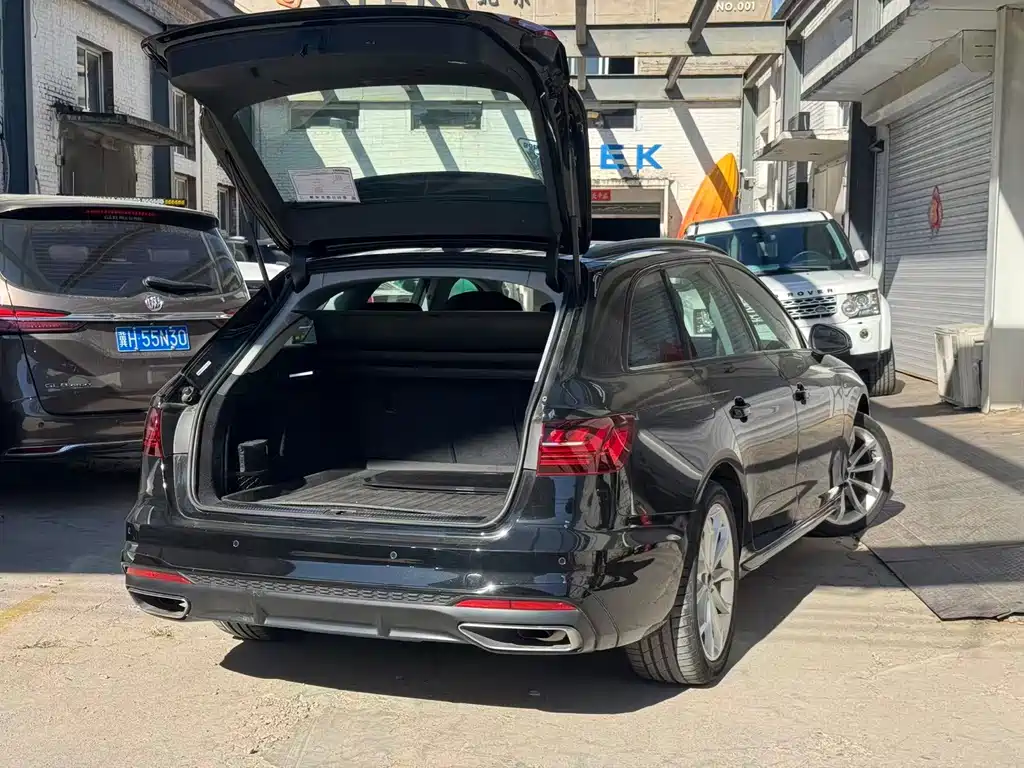 Audi A4 (Import) — фото 8