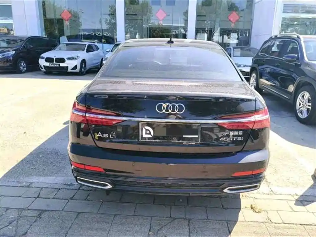 Audi A6L — фото 5