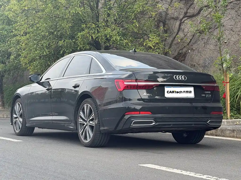 Audi A6L — фото 9