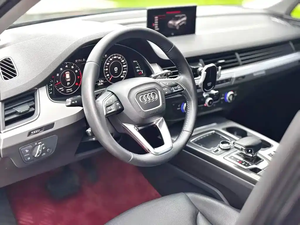 Audi Q7 — фото 3
