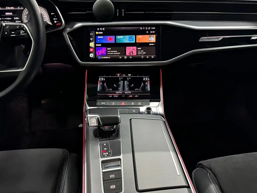 Audi A7L — фото 6
