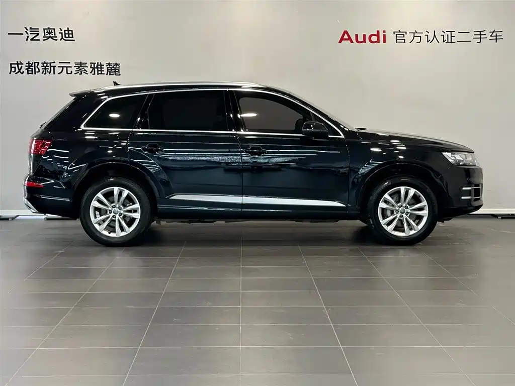 Audi Q7 — фото 3