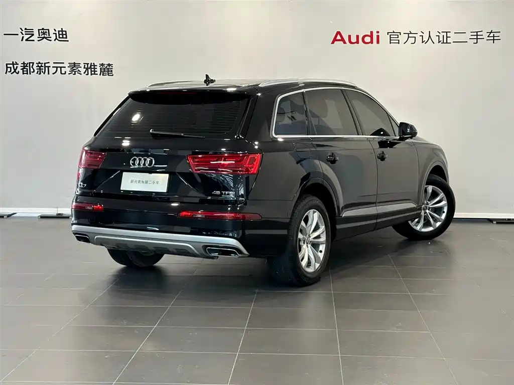 Audi Q7 — фото 4