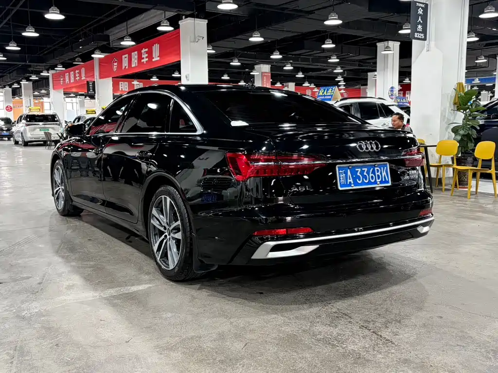 Audi A6L — фото 5