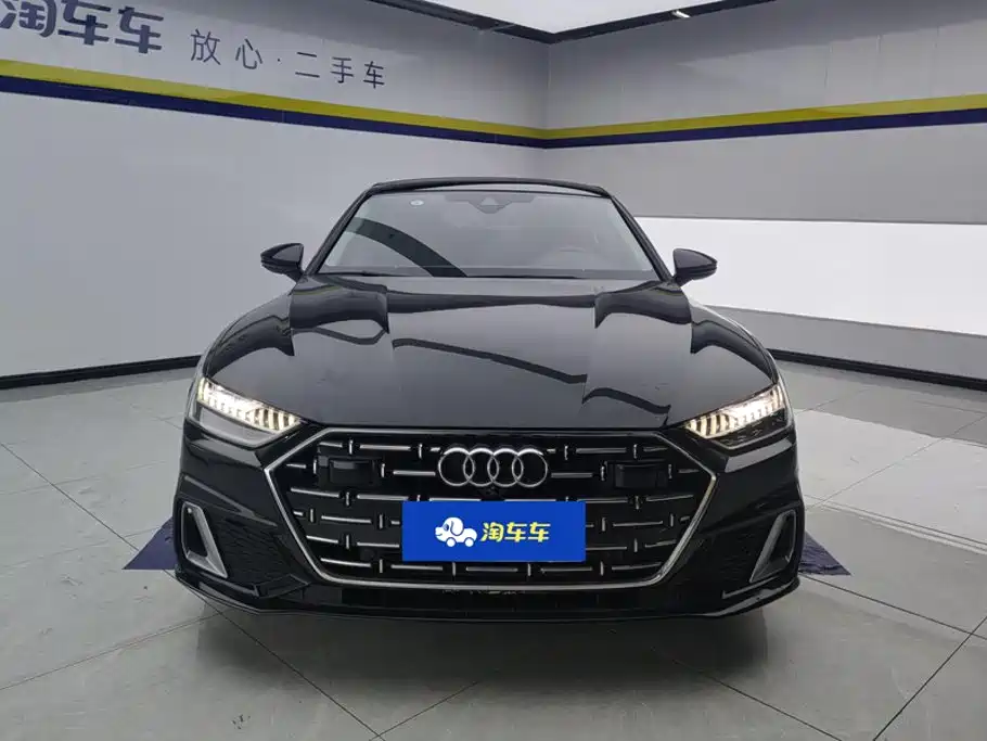Audi A7L — фото 2