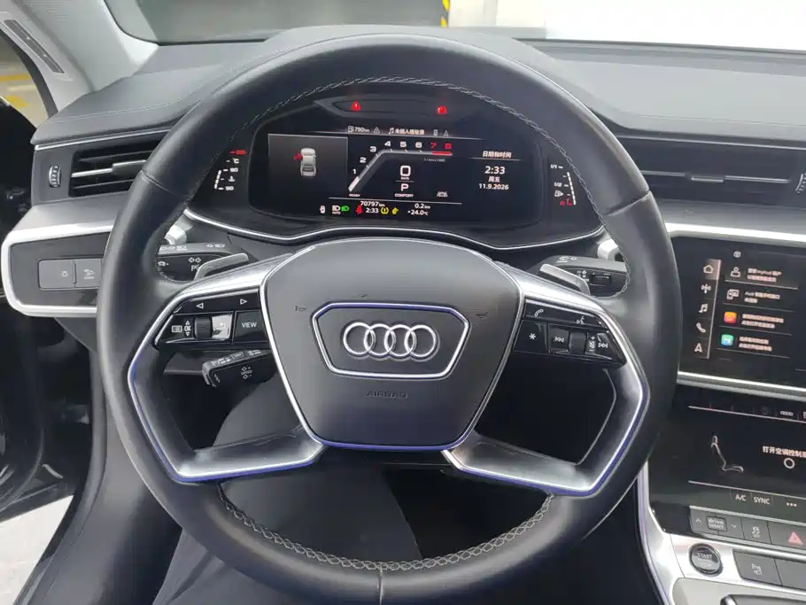 Audi A7L — фото 15