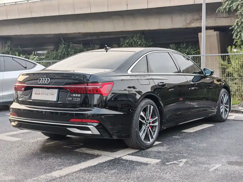 Audi A6L — фото 4