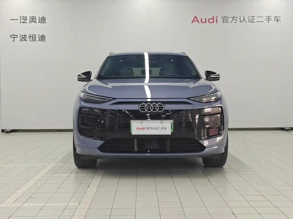 Audi Q6L e-tron — фото 2