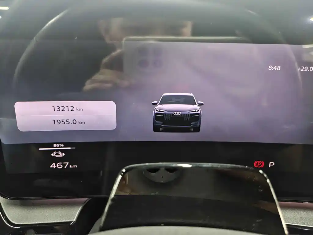 Audi Q6L e-tron — фото 20