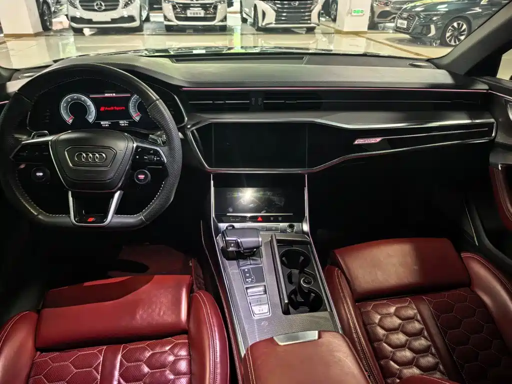 Audi A6L — фото 10