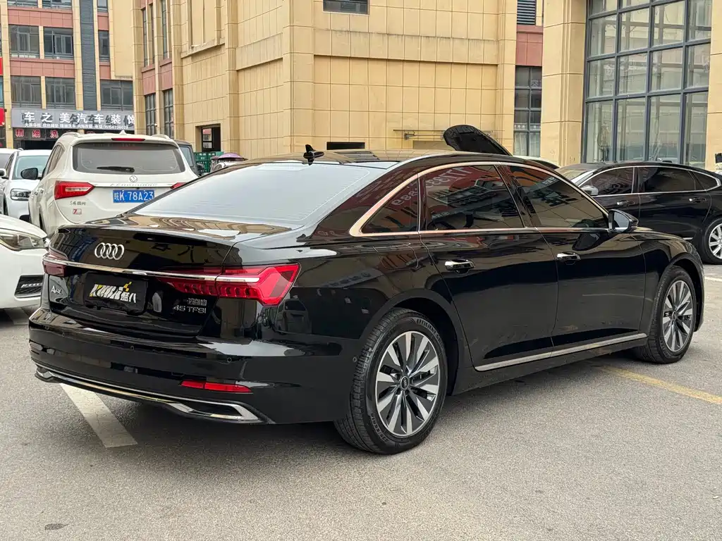 Audi A6L — фото 15