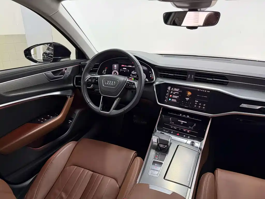 Audi A6L — фото 7