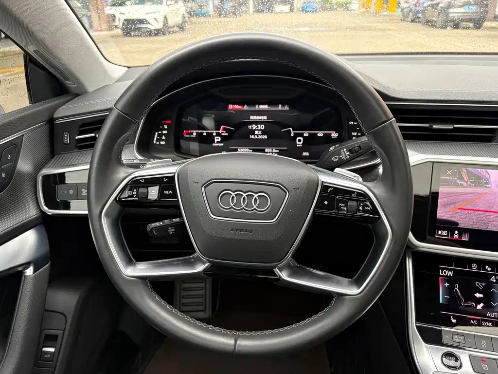Audi A7L — фото 6