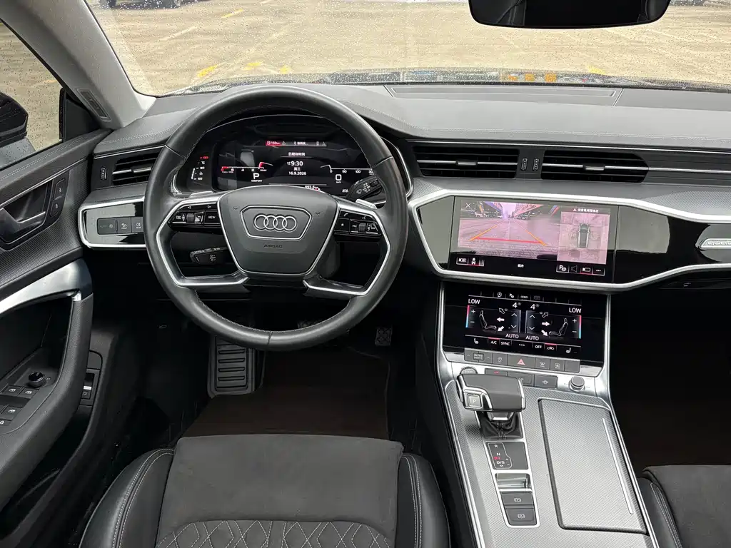 Audi A7L — фото 8