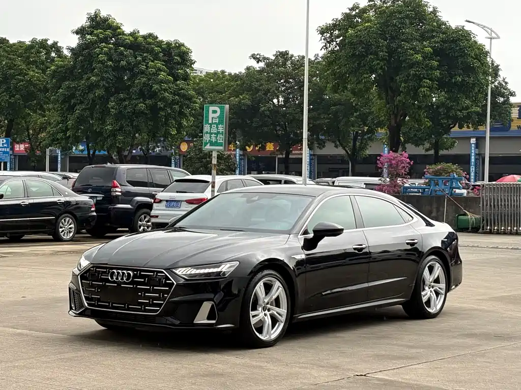 Audi A7L