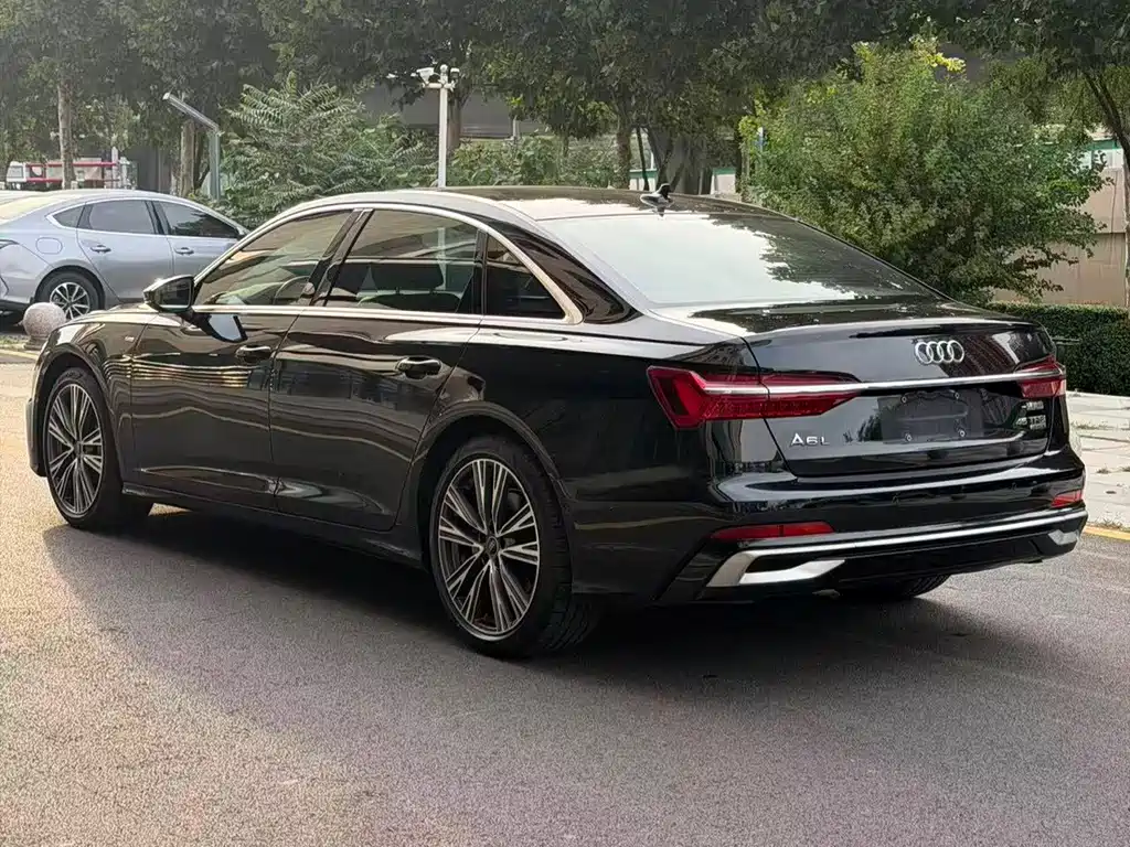 Audi A6L — фото 4