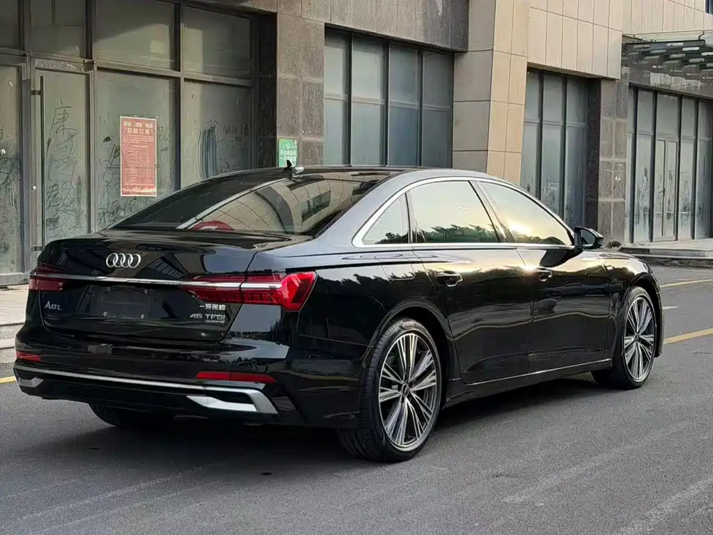 Audi A6L — фото 6