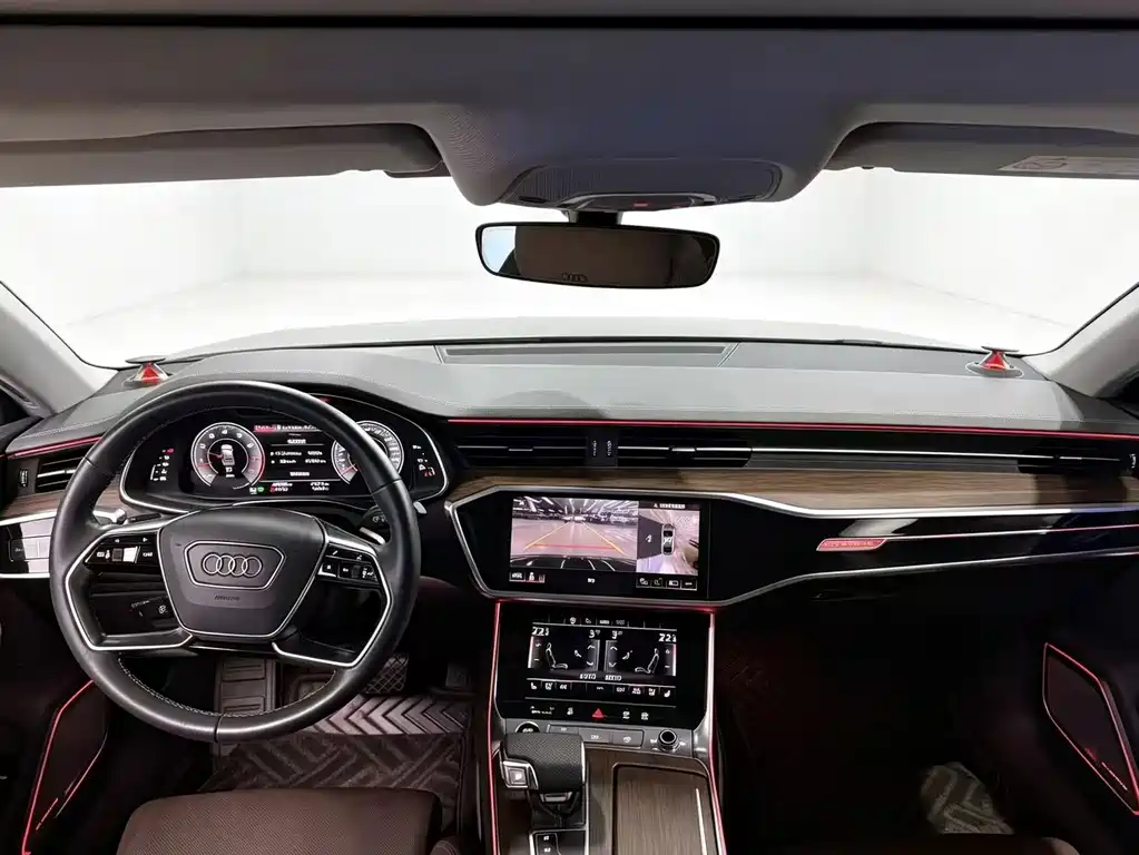 Audi A7L — фото 7