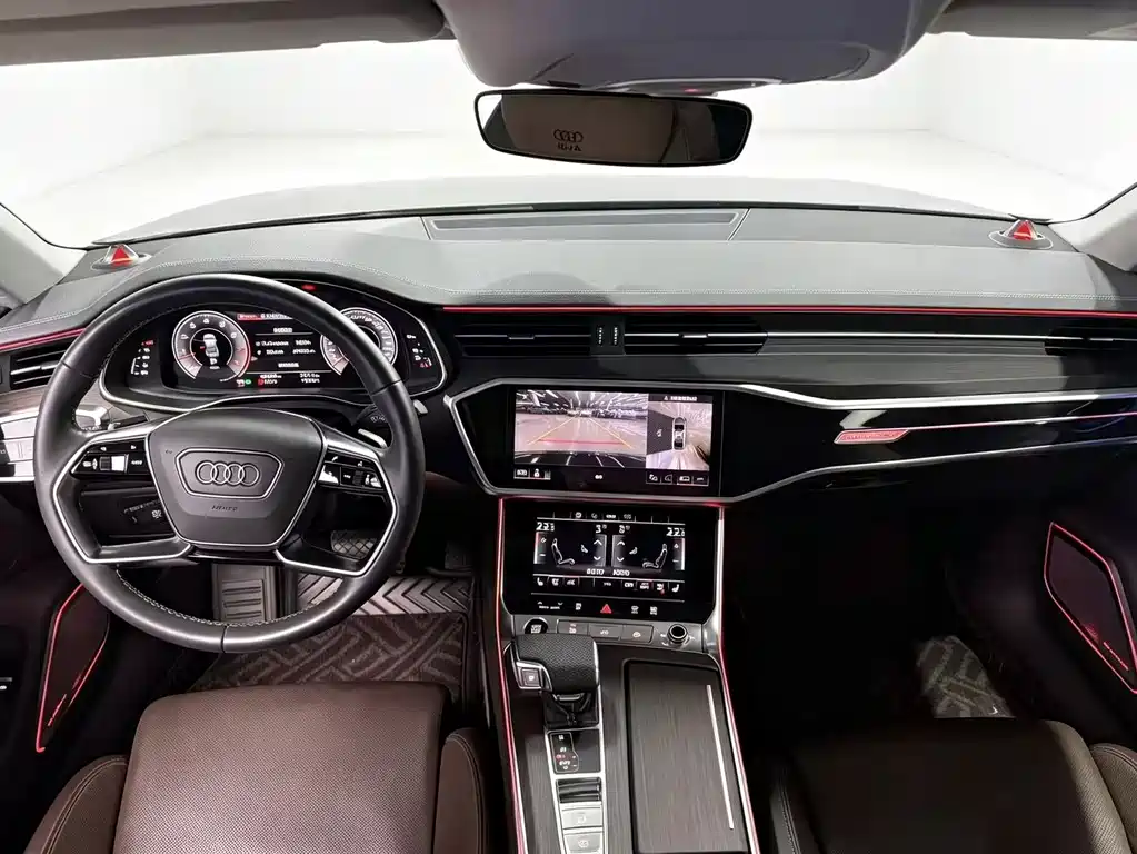 Audi A7L — фото 8